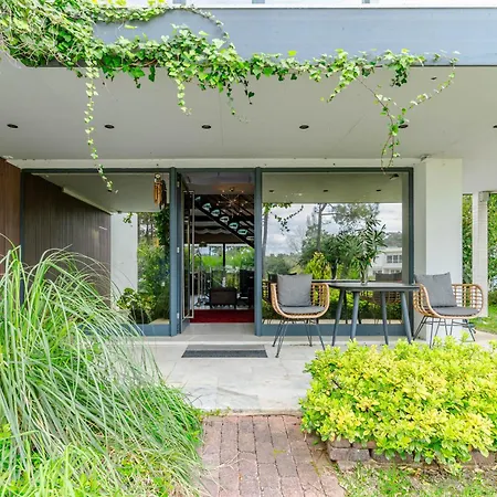 Aroeira Villa *